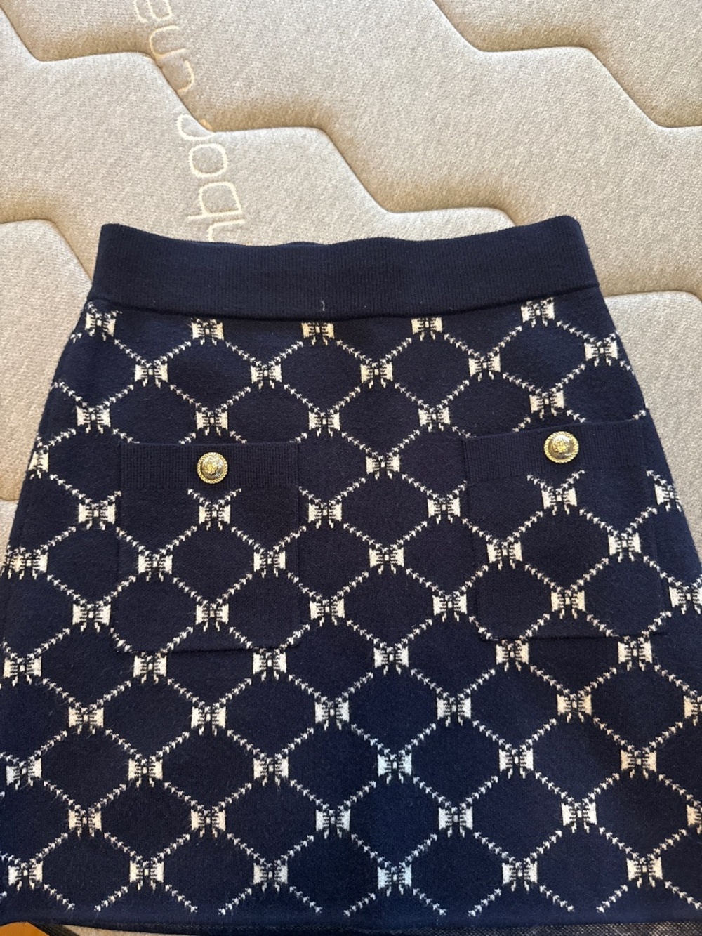 Knitted skirt